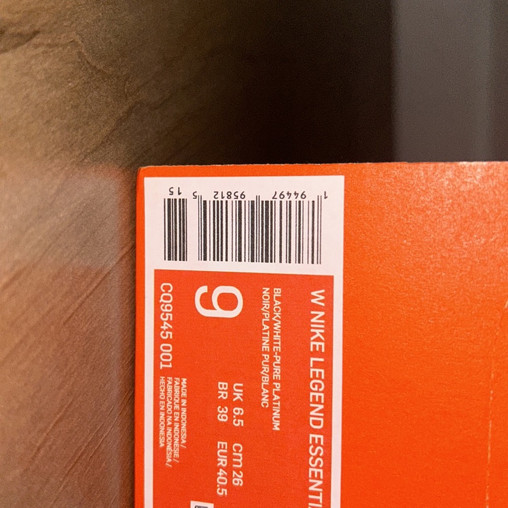 Nike Legend Essentials - Picture 4 of 5